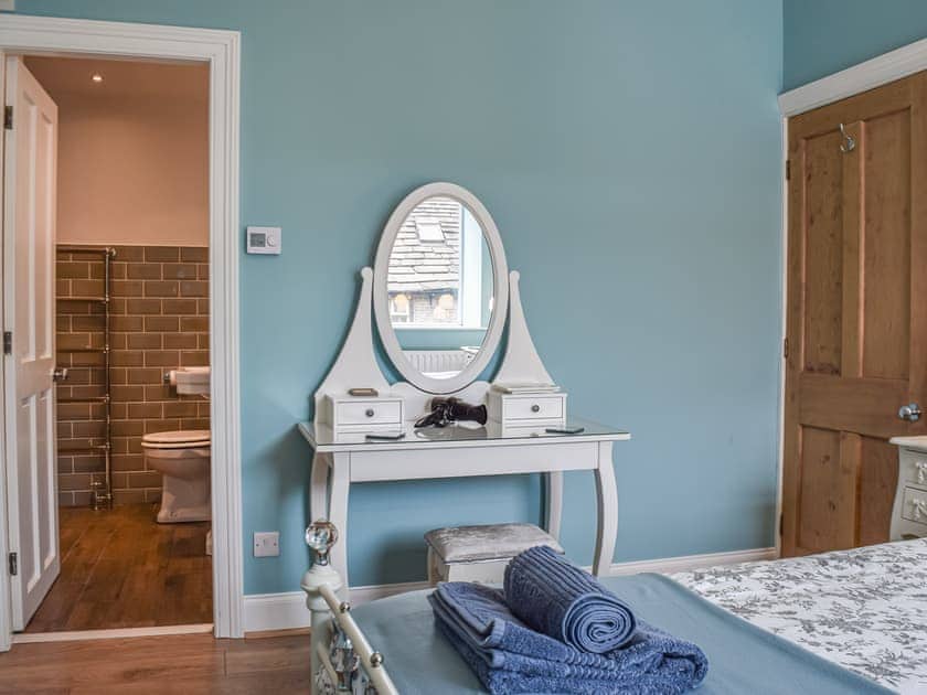 Double bedroom | St. Georges Cottage, Holmfirth