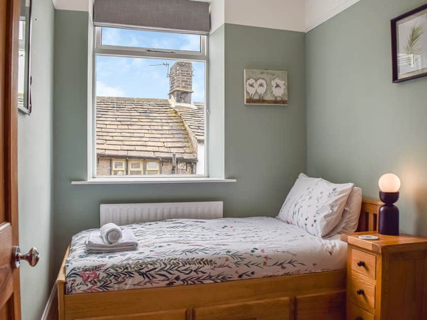 Single bedroom | St. Georges Cottage, Holmfirth