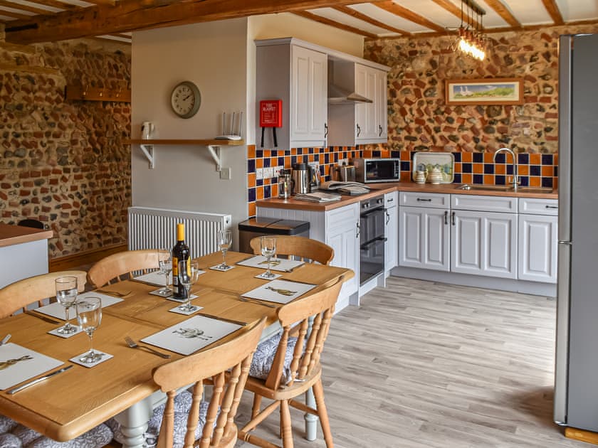 Kitchen/diner | Oak Barn, Metton