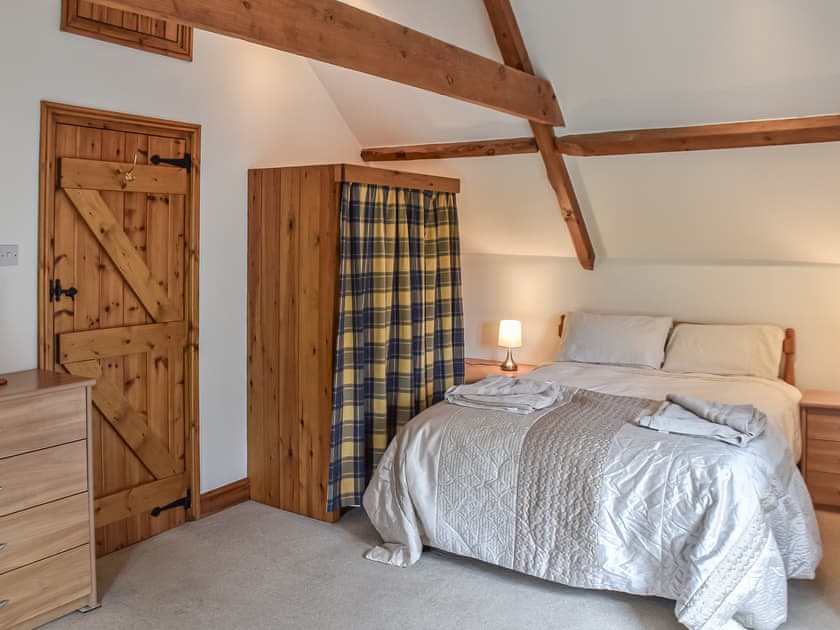 Double bedroom | Oak Barn, Metton