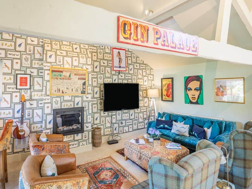 Open plan living space | Old Ford Place, Stamford
