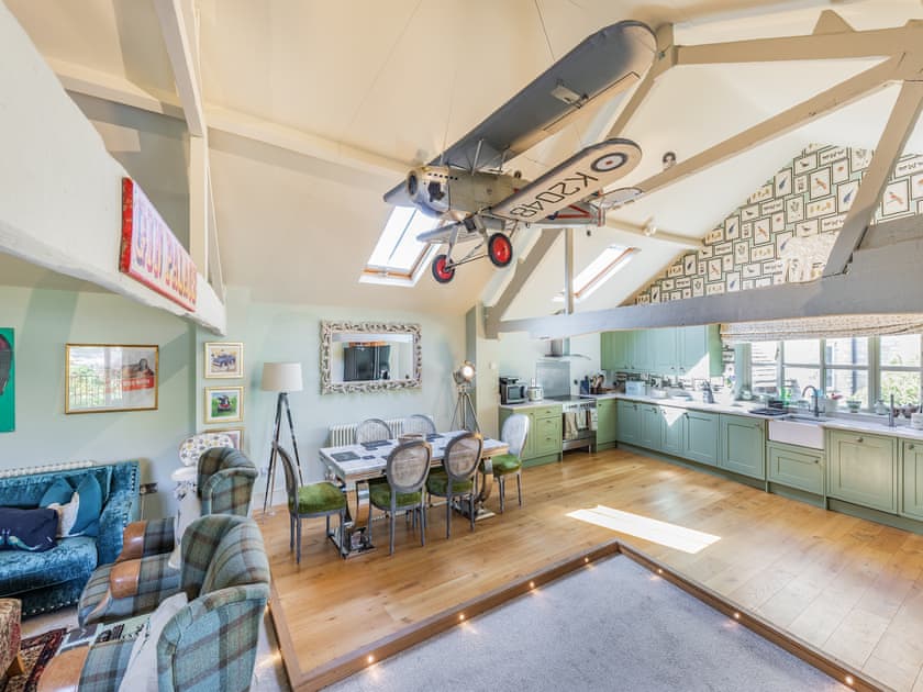 Open plan living space | Old Ford Place, Stamford