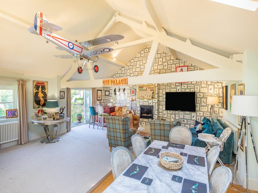 Open plan living space | Old Ford Place, Stamford