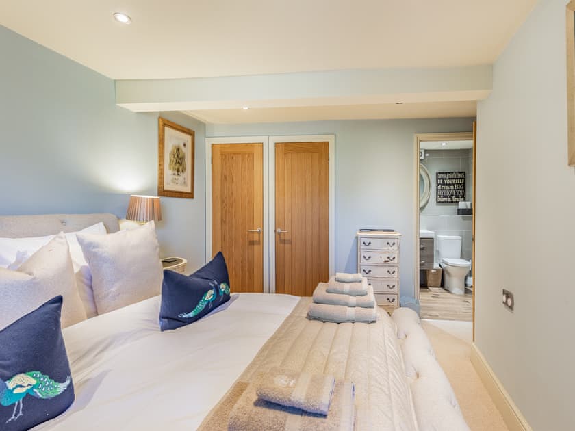 Double bedroom | Old Ford Place, Stamford