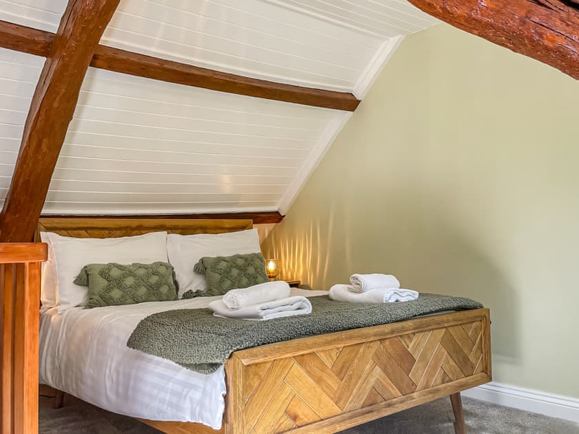 Double bedroom | Old Stables Cottage, Ponthirwaun