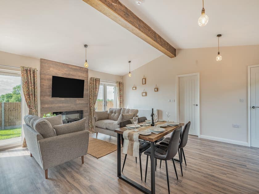 Open plan living space | West End Farm Lodge Alabaster, Ruardean, Forest of Dean