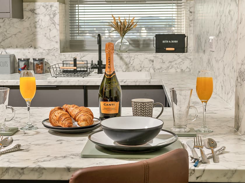 Kitchen/diner | Peace Retreats, Pwllheli