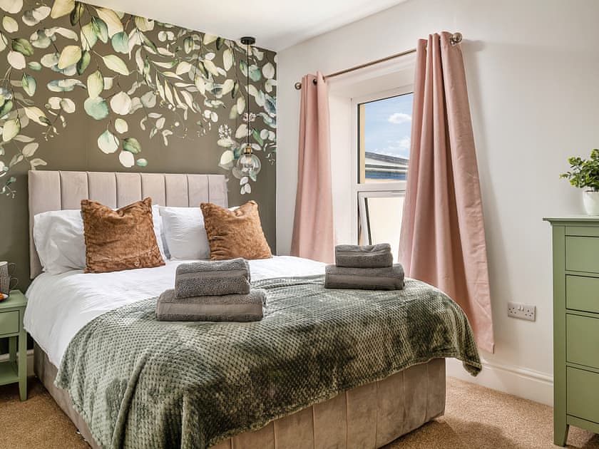Double bedroom | Peace Retreats, Pwllheli