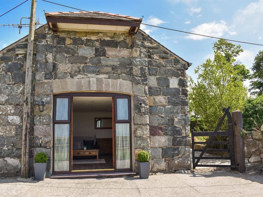 Exterior | Bryn Derw, Caerarfon