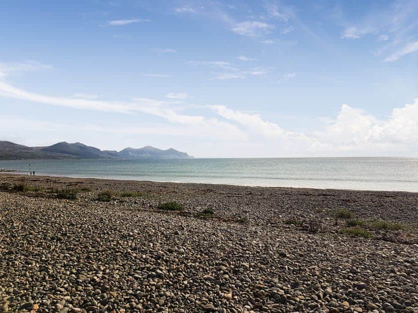 Surrounding area | Bryn Derw, Caerarfon
