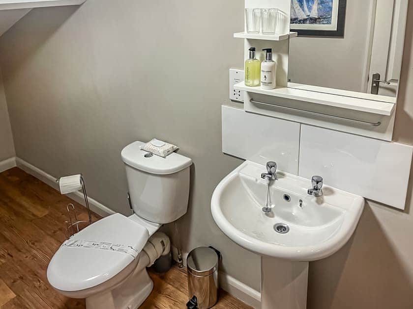 Shower room | The Stable - Bridge House Cottages, Corbridge, near Hexham