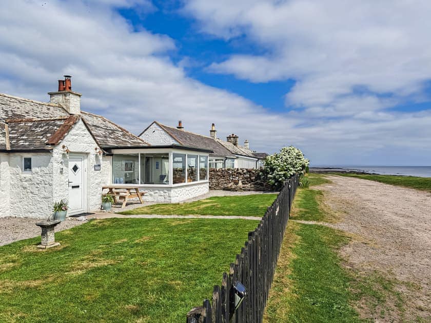 Exterior | Hawthorn Cottage, Southerness near Dumfries