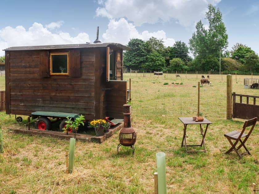 Exterior | Falgate Shepherds Hut, Caston, near Watton