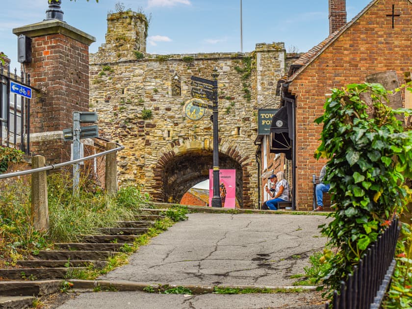 Surrounding area | 66 Fish, Rye