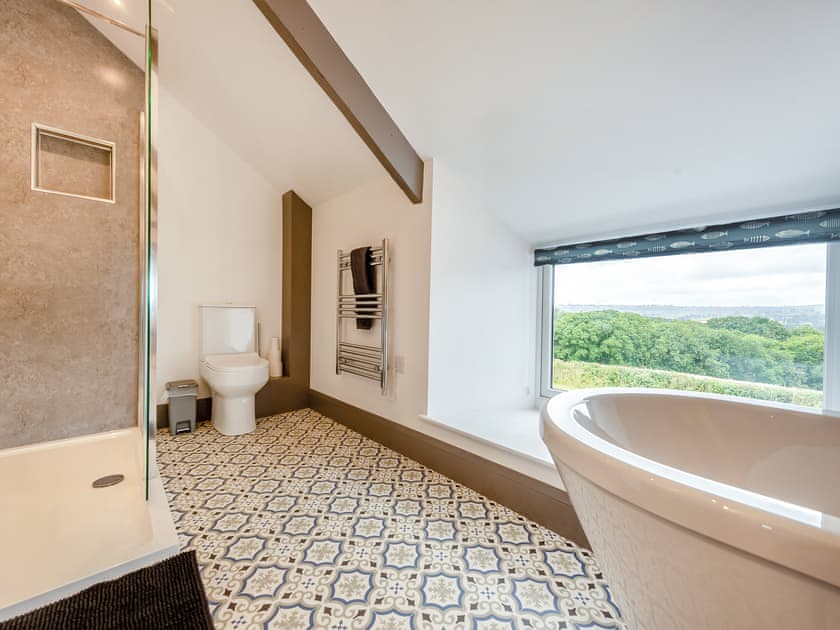 Bathroom | Park Clement, Bwlch y Groes
