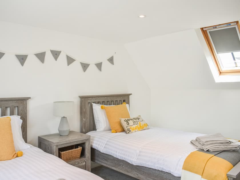 Twin bedroom | Jock McMuffin Cottage, Portknockie