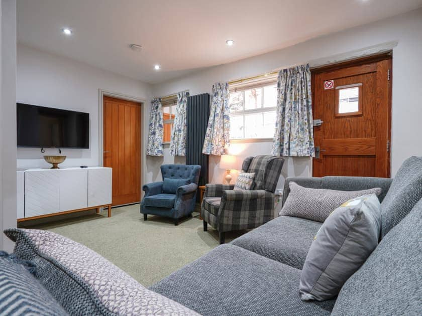 Living room | Walnut Cottage - Hawthorn Farm, Buxton