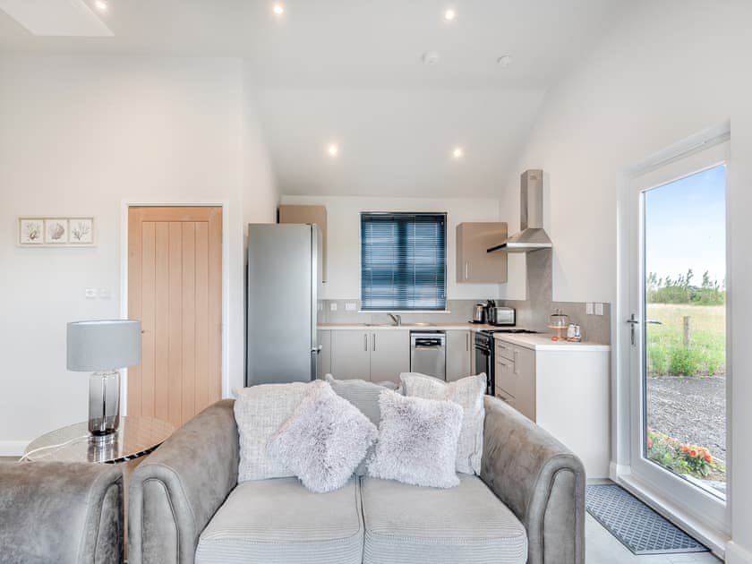 Living area | Lodge 1 - Fieldview Fishery, Saltfleetby