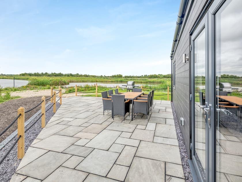 Terrace | Lodge 1 - Fieldview Fishery, Saltfleetby