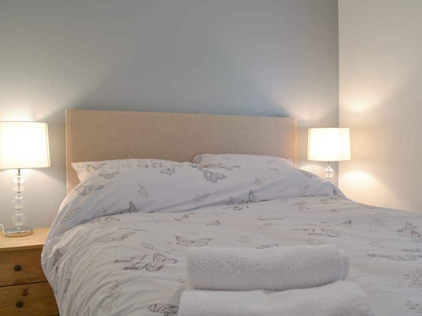 Double bedroom | Cedar Lodge - Broad View Farm, Blacknest, near Alton