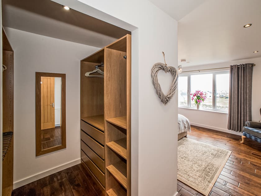 Double bedroom | Two Seas Hebrides, Eoropie, Isle of Lewis