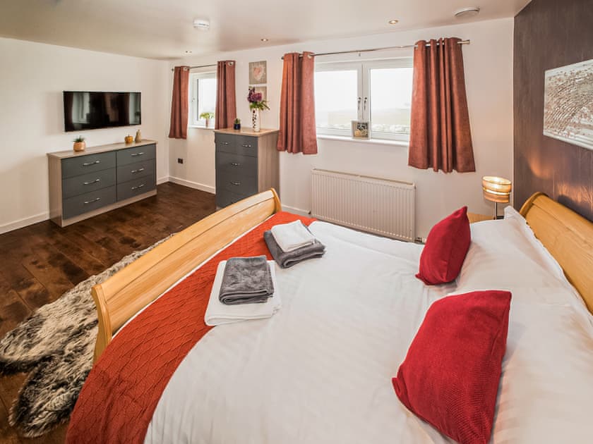 Double bedroom | Two Seas Hebrides, Eoropie, Isle of Lewis