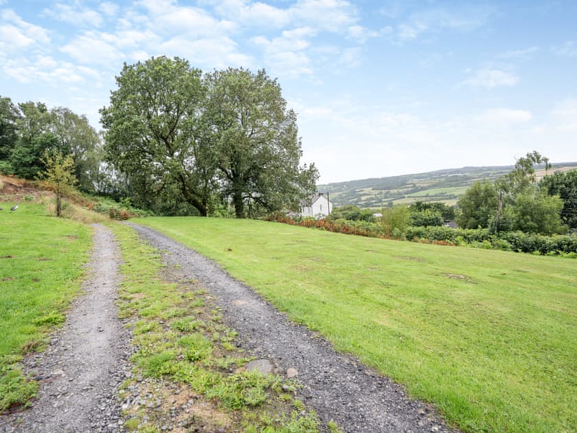 Surrounding area | Molehill Lodge, Ammanford