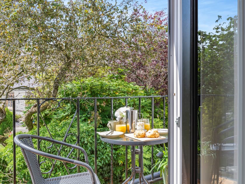 Sitting-out-area | Inglenook Cottage, Ingleton