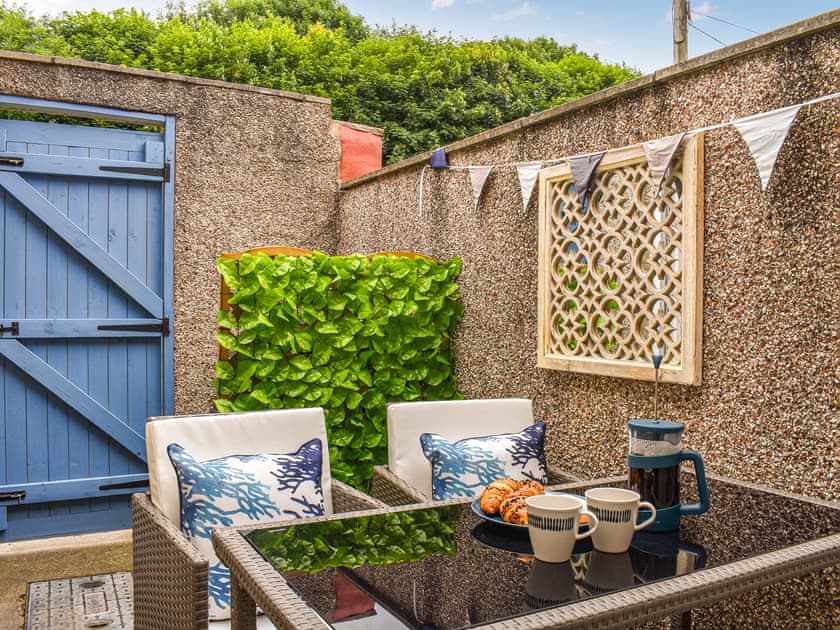 Sitting-out-area | Beachcomber Cottage, Skinningrove, near Saltburn-by-the-Sea