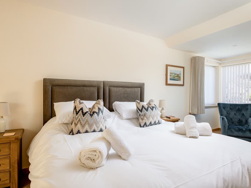 Double bedroom | Emsdorf Lodge - Homelands, Lundin Links