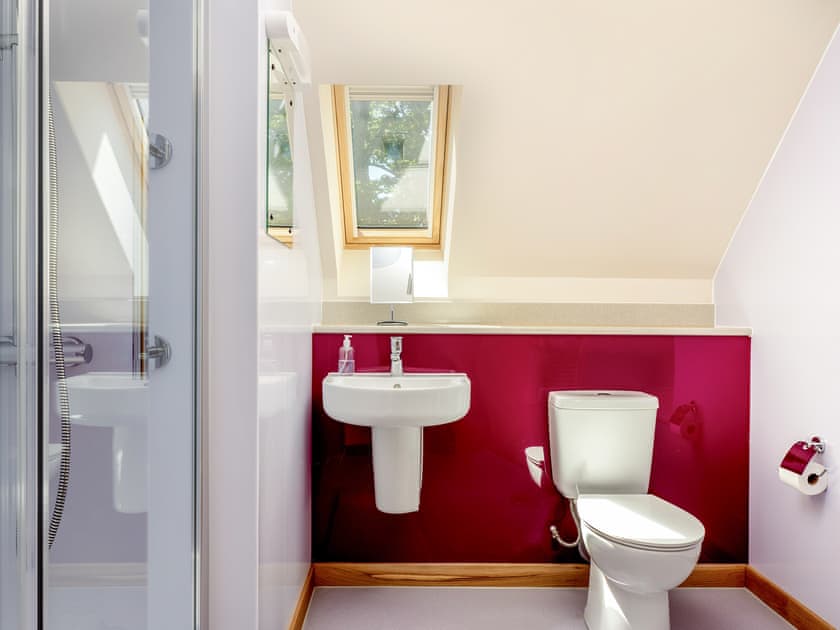 Bathroom | Emsdorf Lodge - Homelands, Lundin Links
