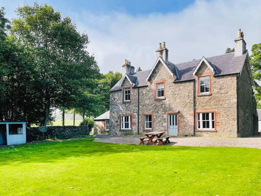 Exterior | The Old Manse - Glen Clova Getaways, Glenclova, near Kirriemuir