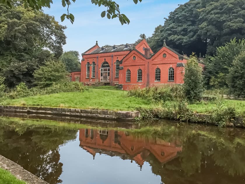 Surrounding area | Sun Valley-Tranquillity - Sun Valley, Stockton Brook, near Leek