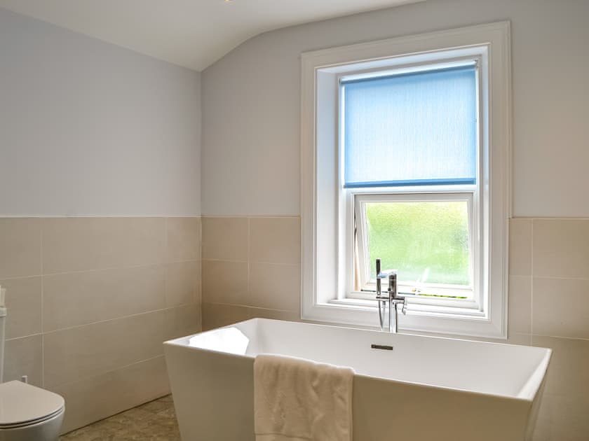 Bathroom | Hillview, Newton Stewart