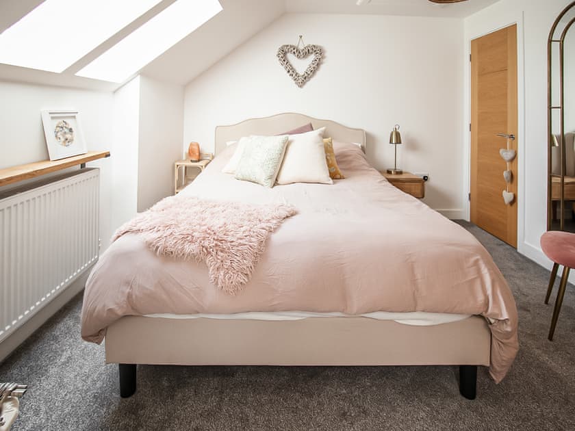 Double bedroom | Huckleberry, Newquay