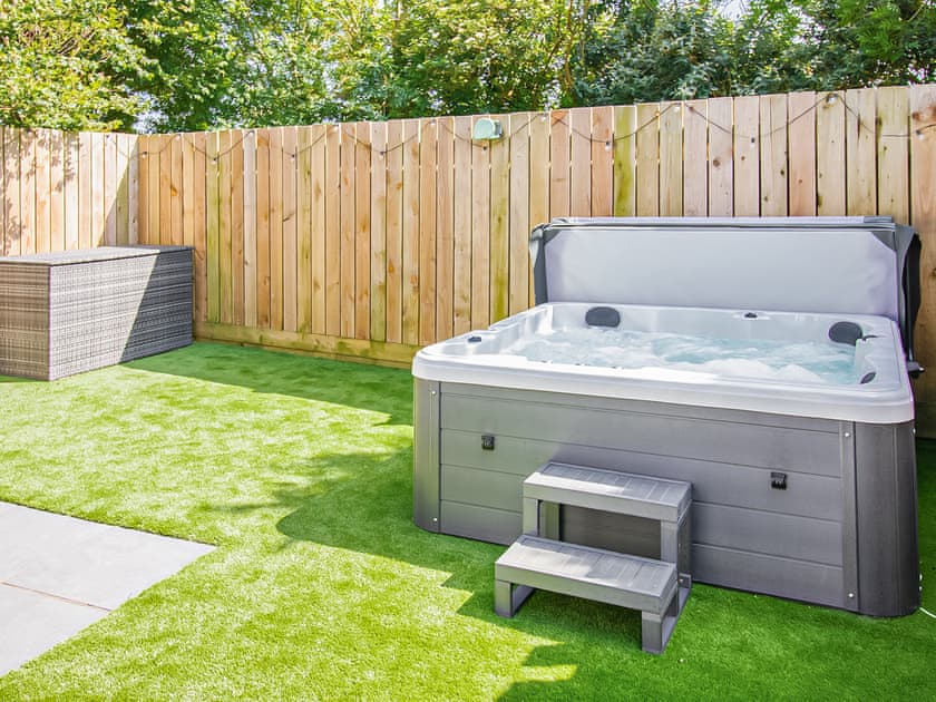 Hot tub | Huckleberry, Newquay