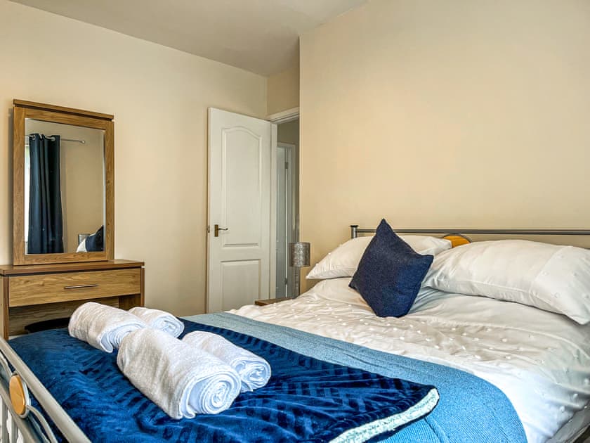 Double bedroom | Harris House, Inkersall, near Chesterfield