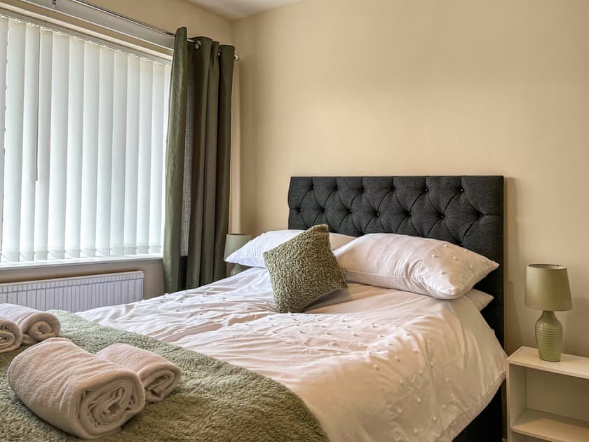 Double bedroom | Harris House, Inkersall, near Chesterfield