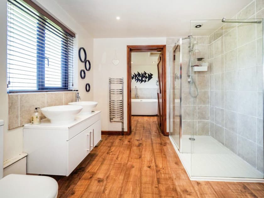 Bathroom | Melsham House, Limpenhoe, near Norwich