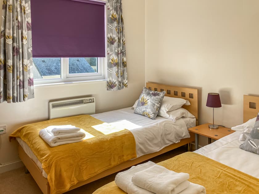 Twin bedroom | Riverstones at Pendra Loweth, Falmouth