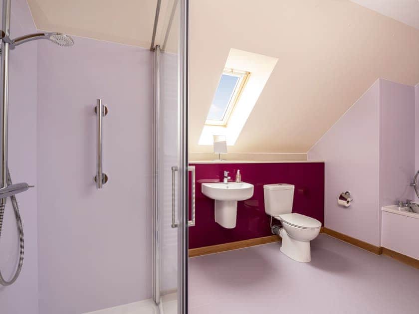 Bathroom | Largo Lodge - Homelands, Lundin Links