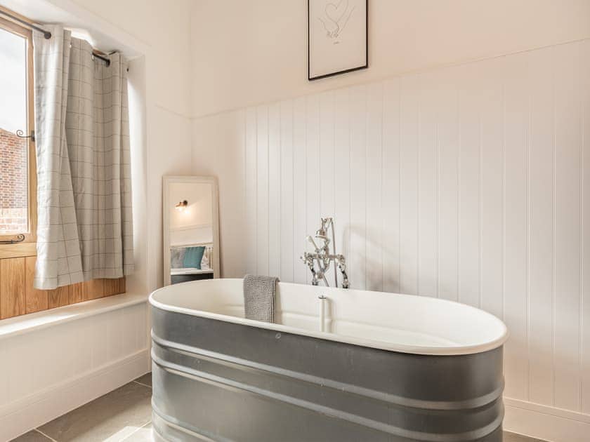 Bathroom | The Red Rooster - Milton End Farm Barns, Arlingham, near Frampton-on-Severn