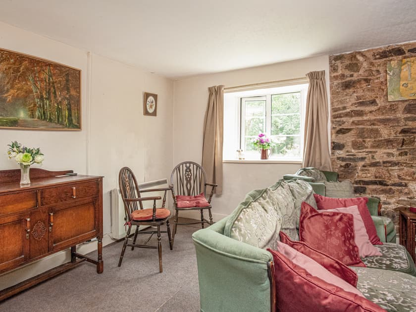 Living room/dining room | Clover Cottage - East Hook Holiday Cottages, Okehampton