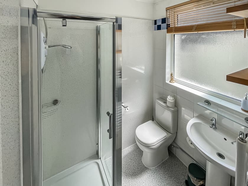 En-suite | South Sands, Paignton