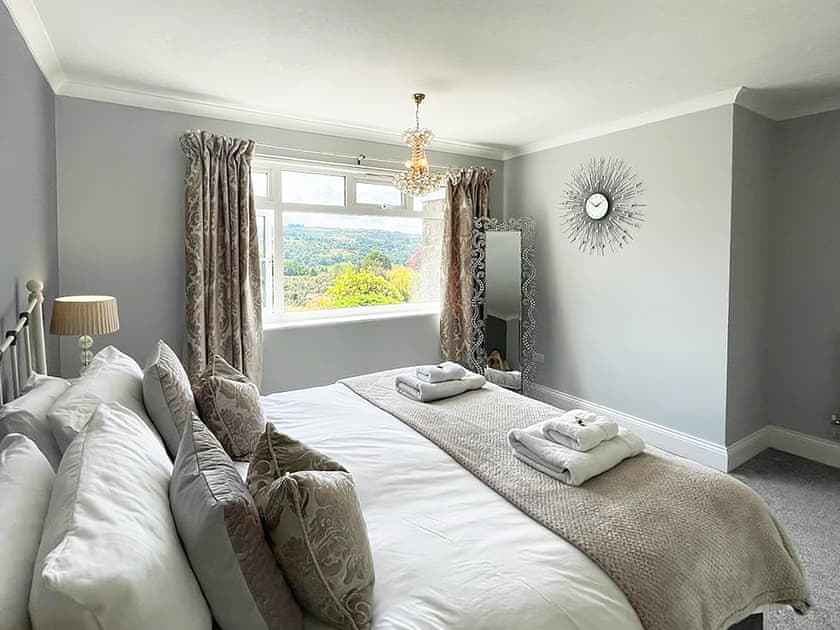 Double bedroom | Keepsake View, Matlock