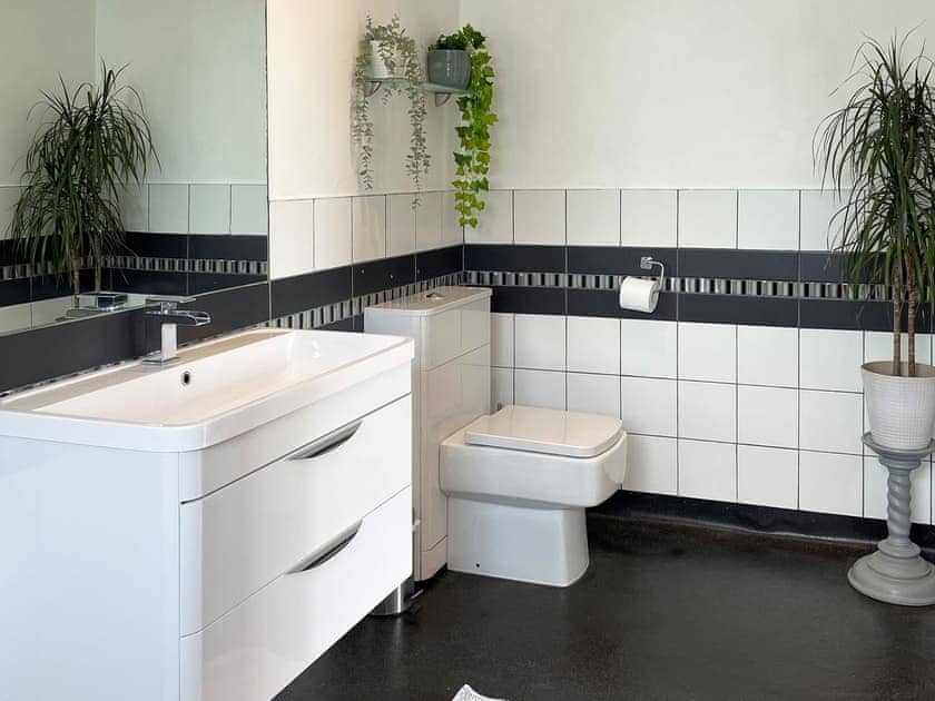 Bathroom | Keepsake View, Matlock