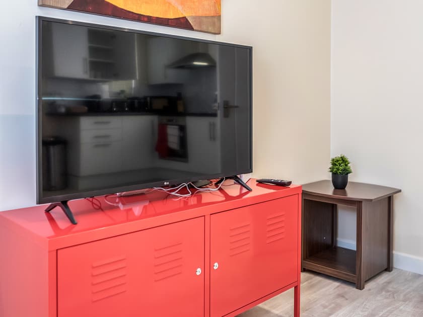 Living area | Bedford Hospital Maisonette, Bedford