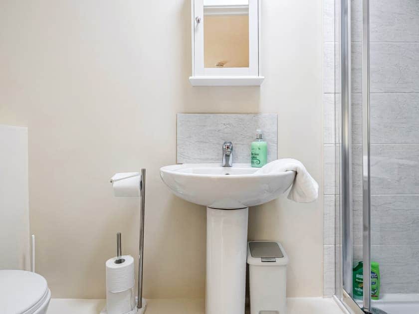 Shower room | Bedford Hospital Maisonette, Bedford