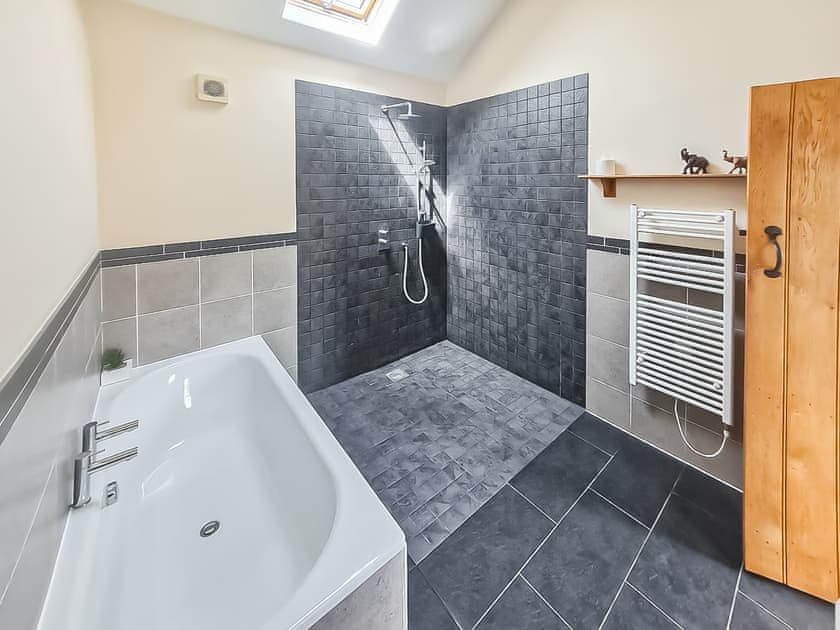 Wonderful wet room | Blackberry Barn - Middle Huntingford Barns, Charfield, near Wotton-under-Edge