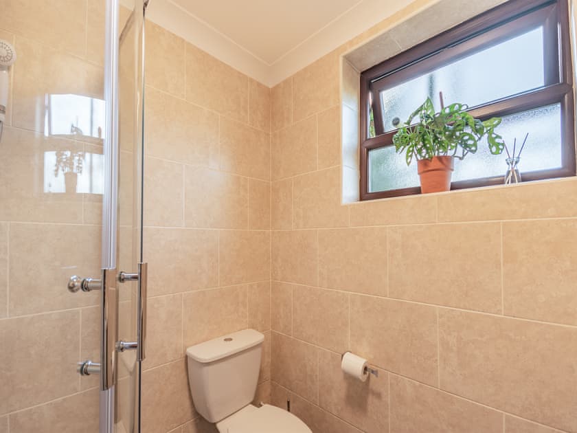 Bathroom | Hwylfa Ddafydd, Llysfaen, near Colwyn Bay